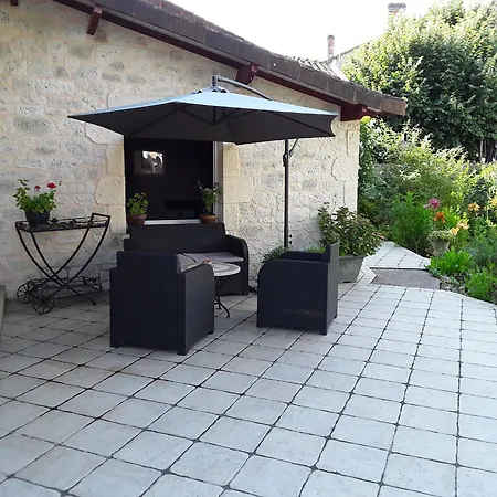 Chez Domi Jardin Du Bourg Couette-café Javerlhac-et-la-Chapelle-Saint-Robert