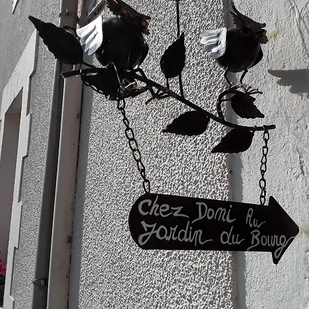 Chez Domi Jardin Du Bourg Couette-café Javerlhac-et-la-Chapelle-Saint-Robert