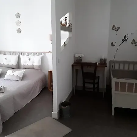 Couette-café Chez Domi Jardin Du Bourg Javerlhac-et-la-Chapelle-Saint-Robert