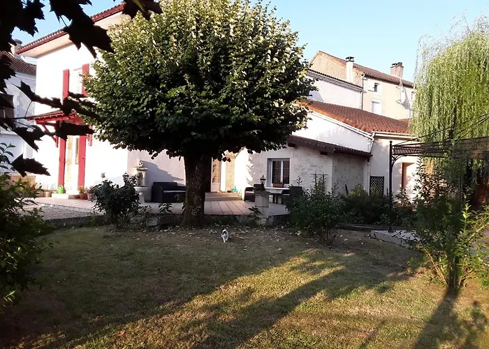 Chez Domi Jardin Du Bourg *